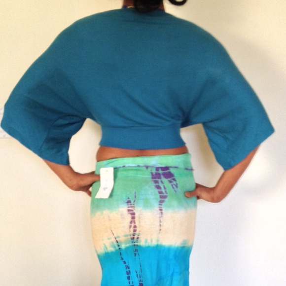 Blue Top - Picture 3 of 3