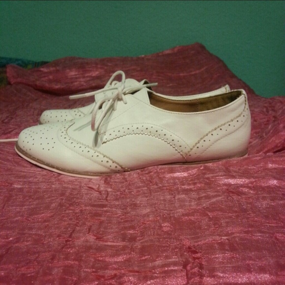 ★Reduced★ White shoes