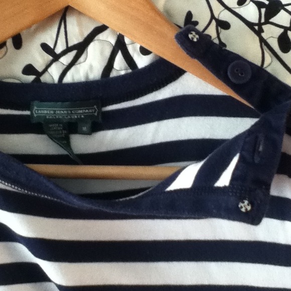 Cute Ralph Lauren Tee - Picture 4 of 4