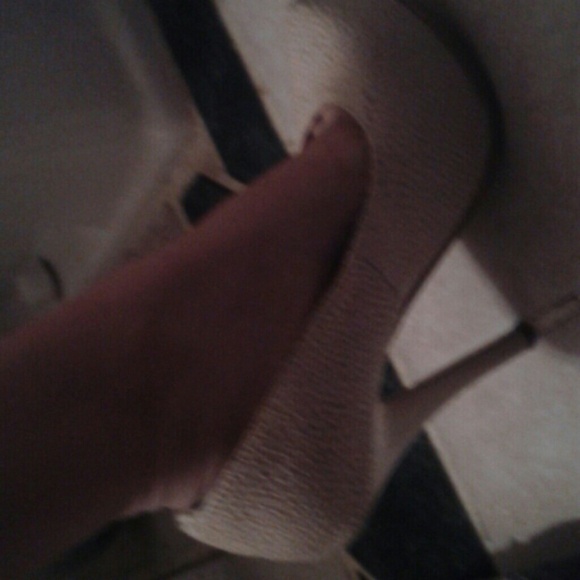 Pattern Heels - Picture 4 of 4