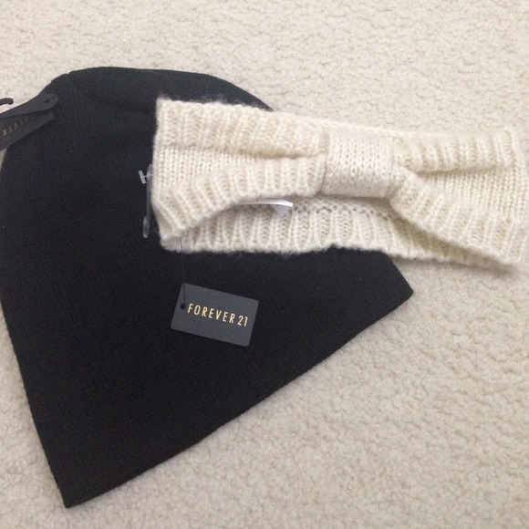 Black Beanie & Creme Headwrap
