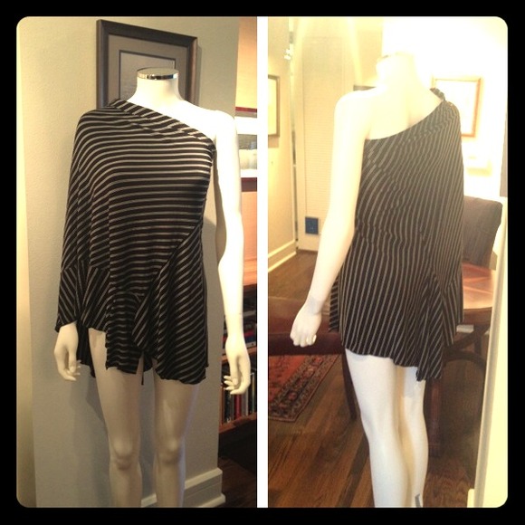 Forever 21 Tops - 🎶 Versatile *blouse, cape, skirt, dress 🎨