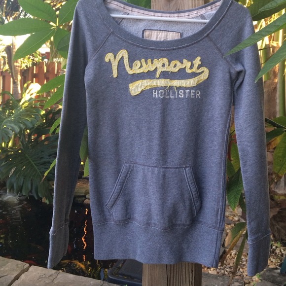 Hollister pullover sweater