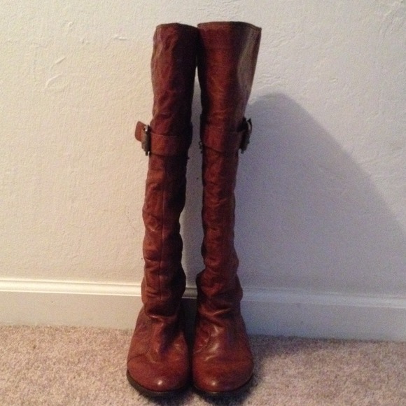Boot - Picture 3 of 4