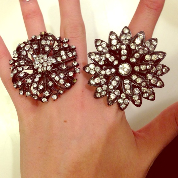 2 flower rings for 8 :)