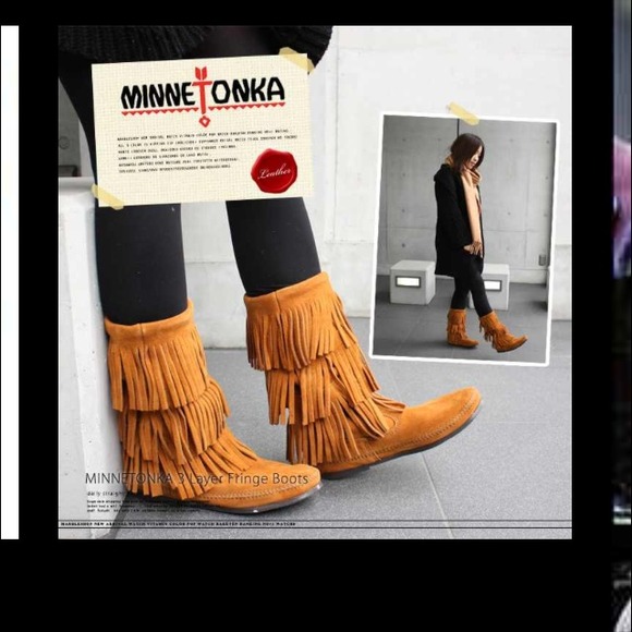Minnetonka fringe boots!