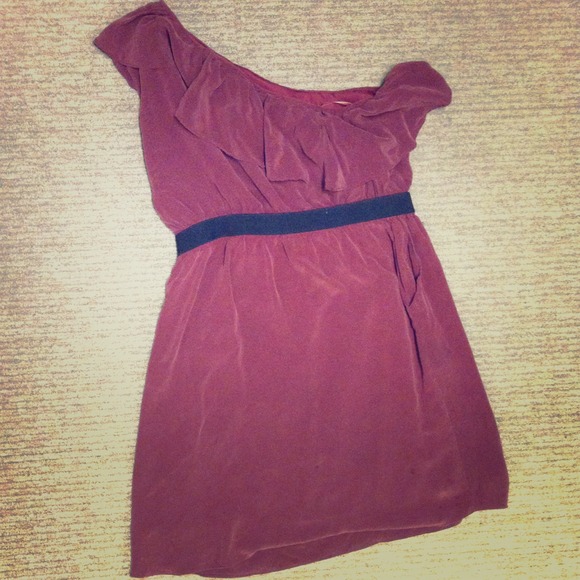 One shoulder silk dress