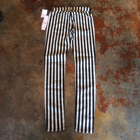 Hudson Krista Super Skinny Jeans - Picture 3 of 4