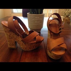 Forever 21 brown wedge shoes