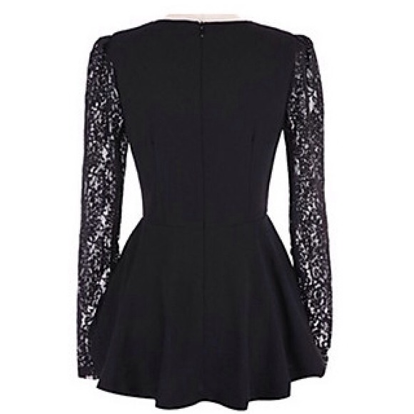 💕Lace Sleeve Ruffle Blouse💕 - Picture 4 of 4