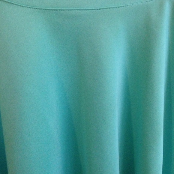 Teal skirt - Picture 2 of 2