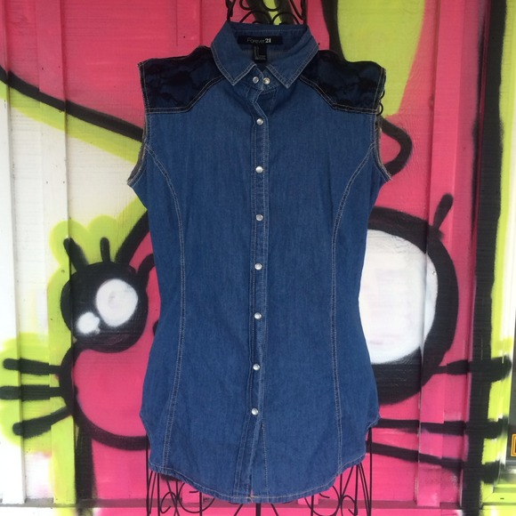 Forever 21 Denim Button Up - Picture 2 of 4