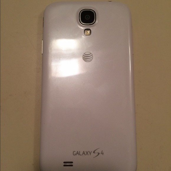 ❌SOLD❌ Samsung Galaxy S4 - Picture 2 of 4
