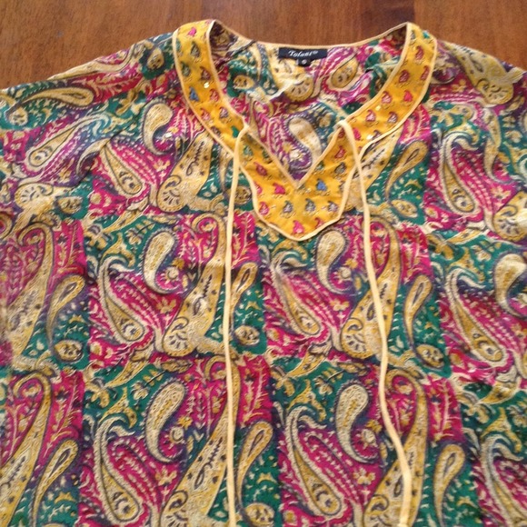 Tolani tunic top