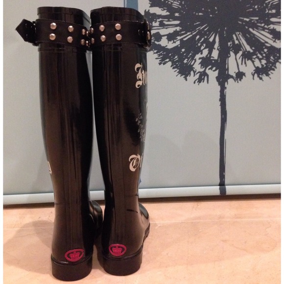 ❌❌❌KEEPING❌❌❌🎉Host Pick 2/7🎉 House of Juicy - Picture 3 of 4