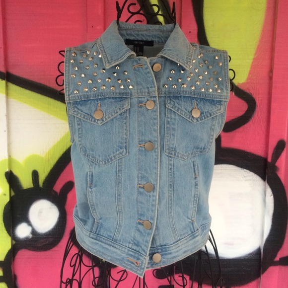 Forever 21 Denim Vest - Picture 2 of 4