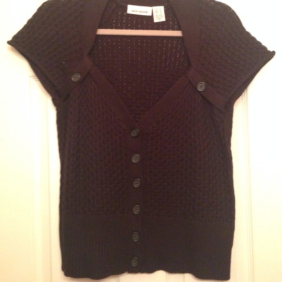 DKNY short sleeve sweater . Beautiful and sexy