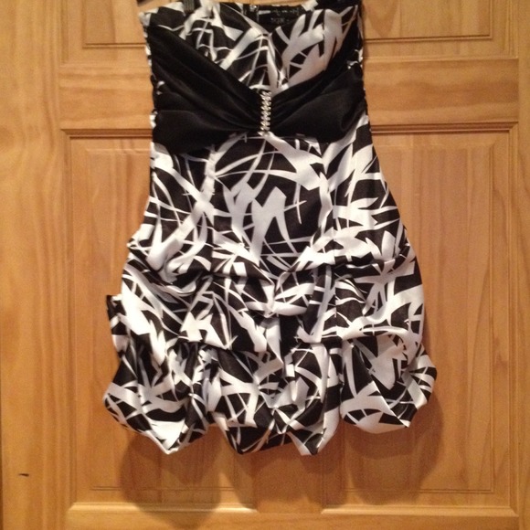 Strapless dress