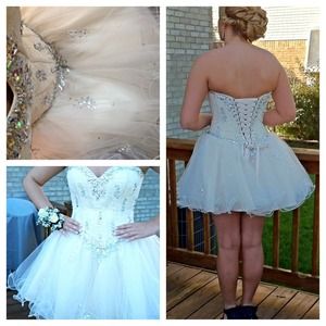 Selling homecoming dresses!