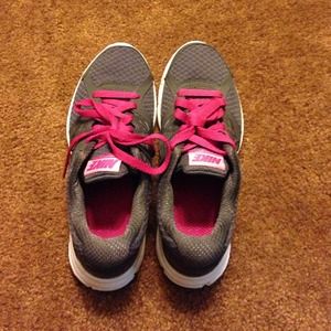 NIKE running shoes!! 🏃