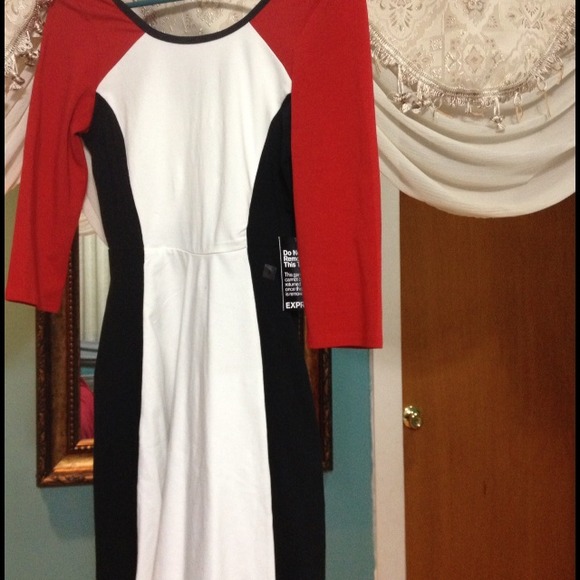 Dress Express..NEW !! - Picture 2 of 3
