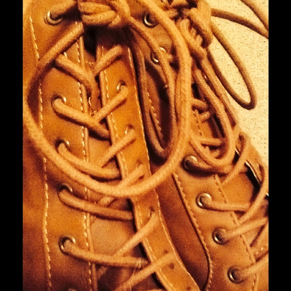 🚫SOLD🚫 Boot Heels - Picture 3 of 4