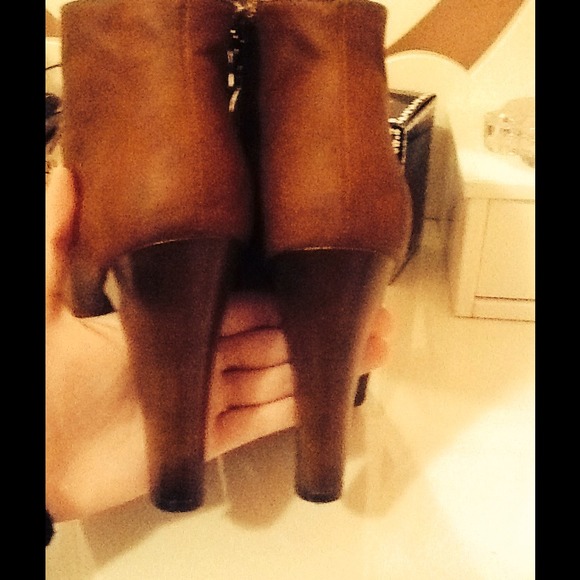 🚫SOLD🚫 Boot Heels - Picture 4 of 4