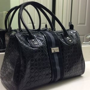 Tommy Hilfiger handbag