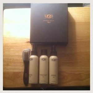 BUNDLE UGGS & SHEEPSKIN KIT