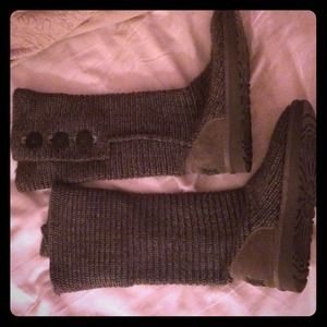UGG Australia sweater boots! Price negotiable 💁