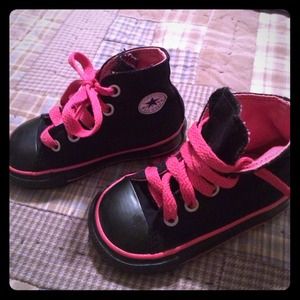 Toddler high top converse