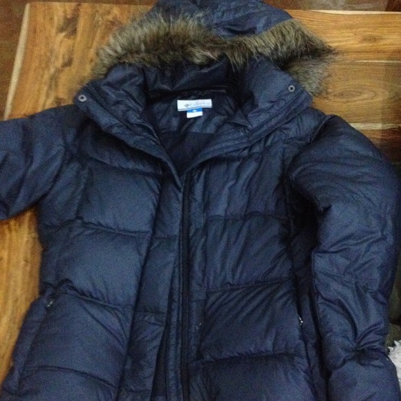 Price reduced! Columbia down filled coat size M