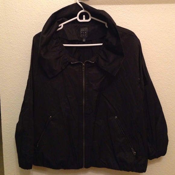 🚫SOLD IN BUNDLE🚫 black jacket