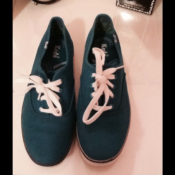 🚫SOLD🚫Blue Keds