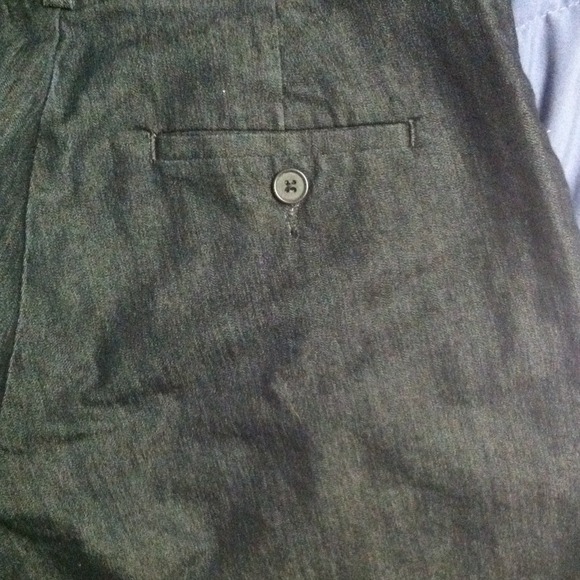 Nice dark denim jean. - Picture 3 of 4