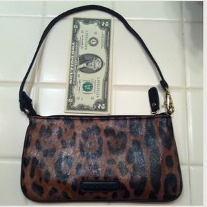 🔴Price Reduced🔴 Steve Madden Clutch/ Wristlet