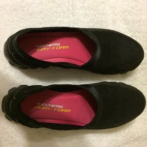 Sketchers lightweight slip-ons
