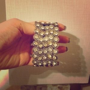 Rhinestone fashion bracelet