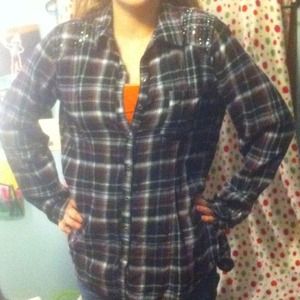 Collared plaid shirt