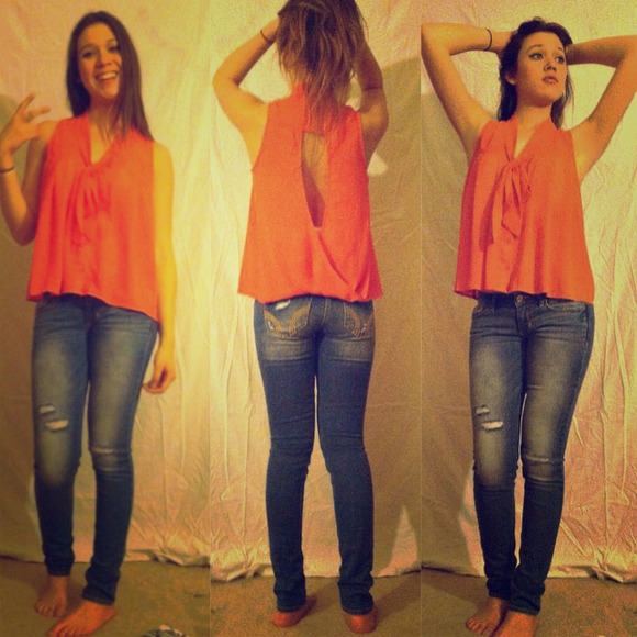 Coral backless tulip top