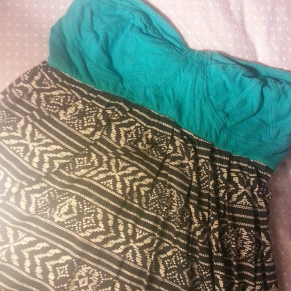 Strapless billabong dress