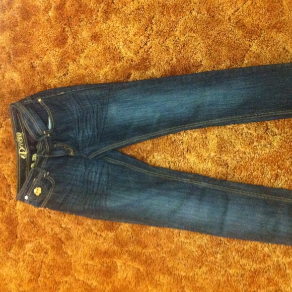 Jeans - Picture 3 of 3