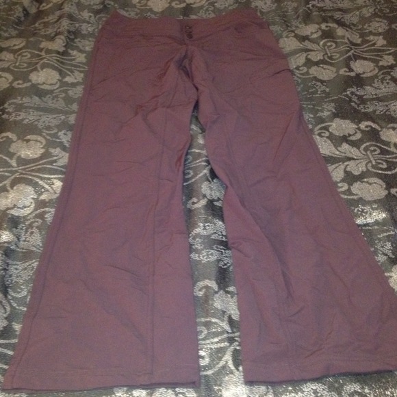 Lulu lemon maroon  pants