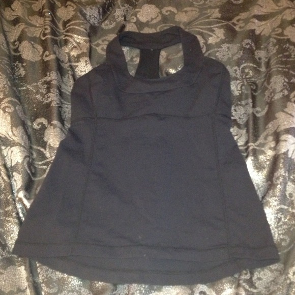 Lululemon scoop neck tank