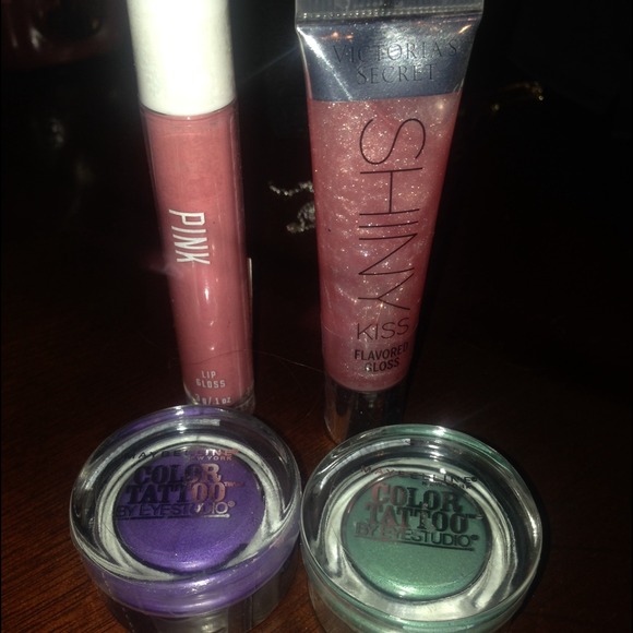 *sold* Bundle of makeup