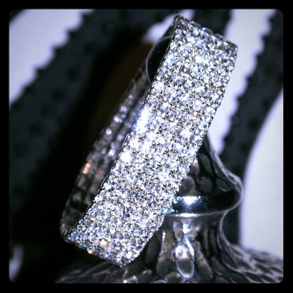 *NWOT* 5-Row Rhinestone Stretch Bracelet
