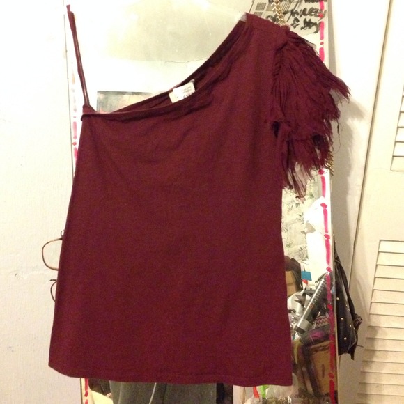 Elizabeth and James burgundy top