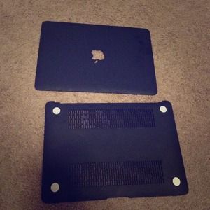 Macbook air , hard shell case .