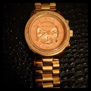 Micheal Kors Rose gold watch 💯 authentic