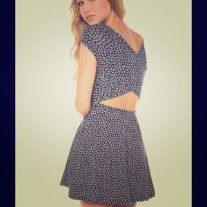 Brandy Melville Bethan Dress